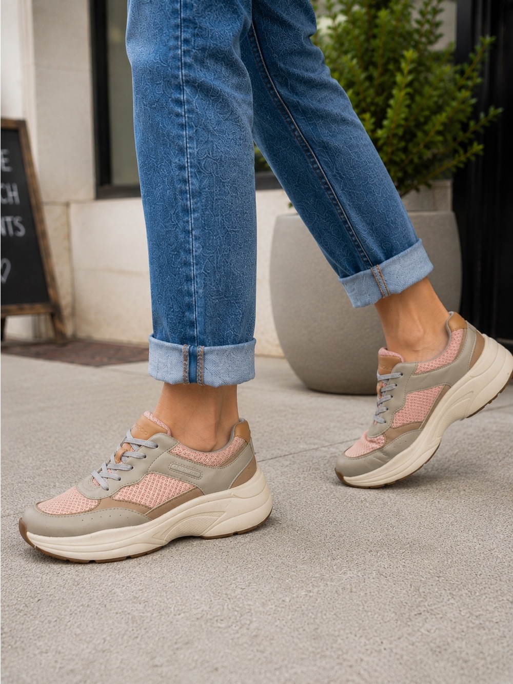 Rockport ProWalker Comfort Walking Shoes Women’s 7.5 Pink Beige Sneakers - Picture 2 of 11